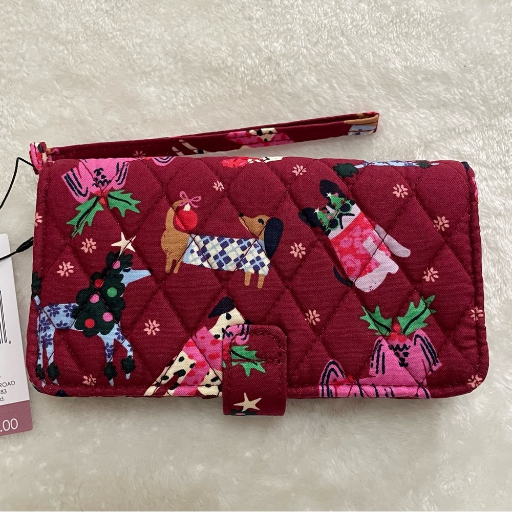 NWT Vera Bradley Holiday Hounds Phone Wristlet Wallet - Red and Pink
